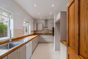 Photo 16- click for photo gallery